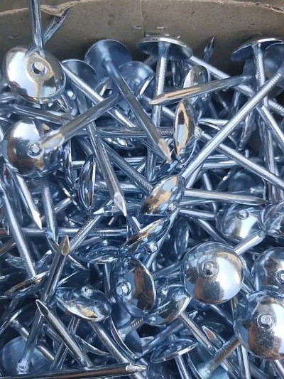 ROOFING NAILS